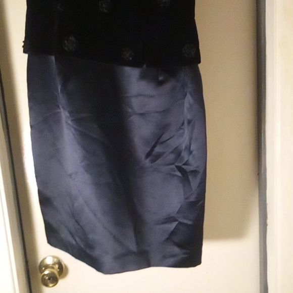 Maggy London by Kenneth Nolan  purple upper navy bottom size 10 - Picture 3 of 3